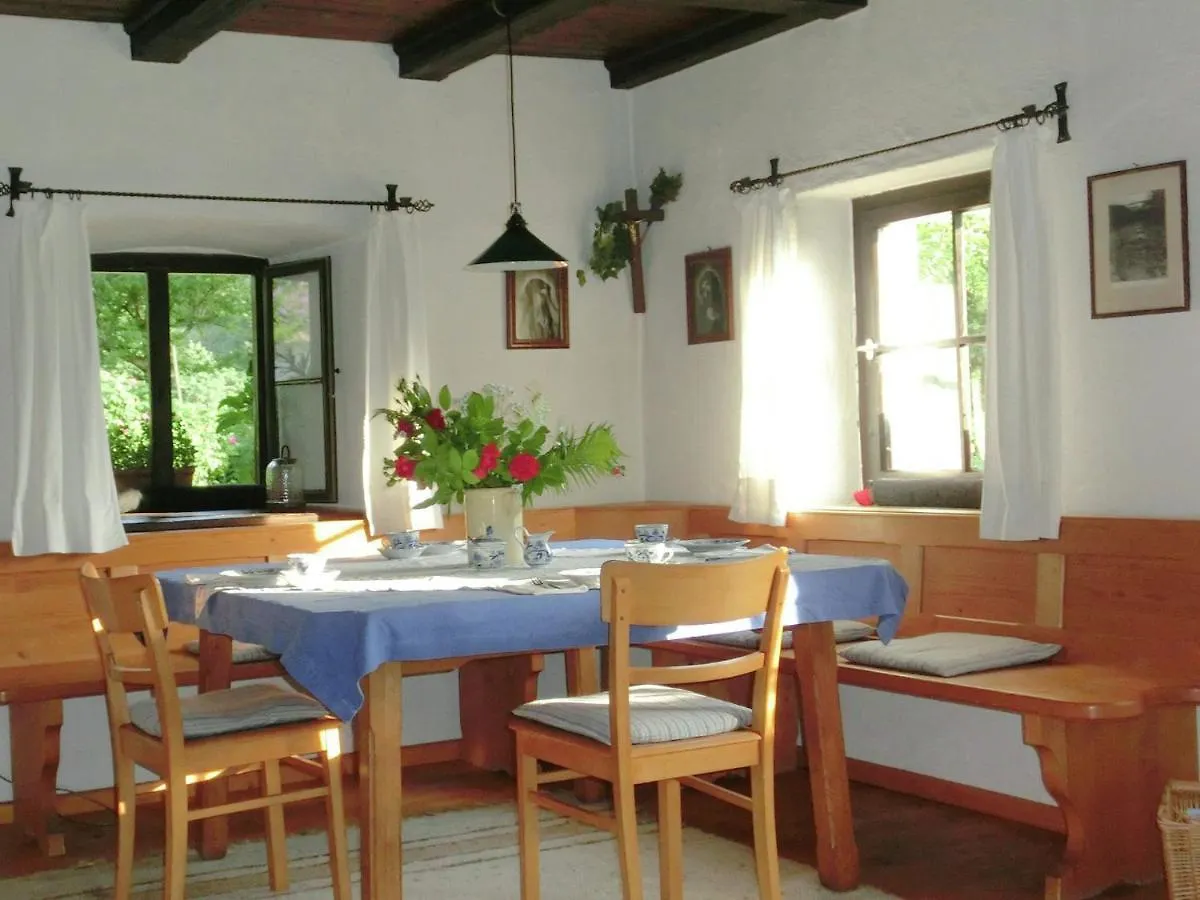Cosy Holiday Home In Kollnburg With Garden Achslach